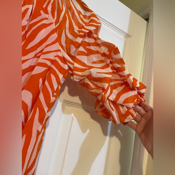 Coco Bianco 3/4 Sleeve Blouse - Picture 4 of 7